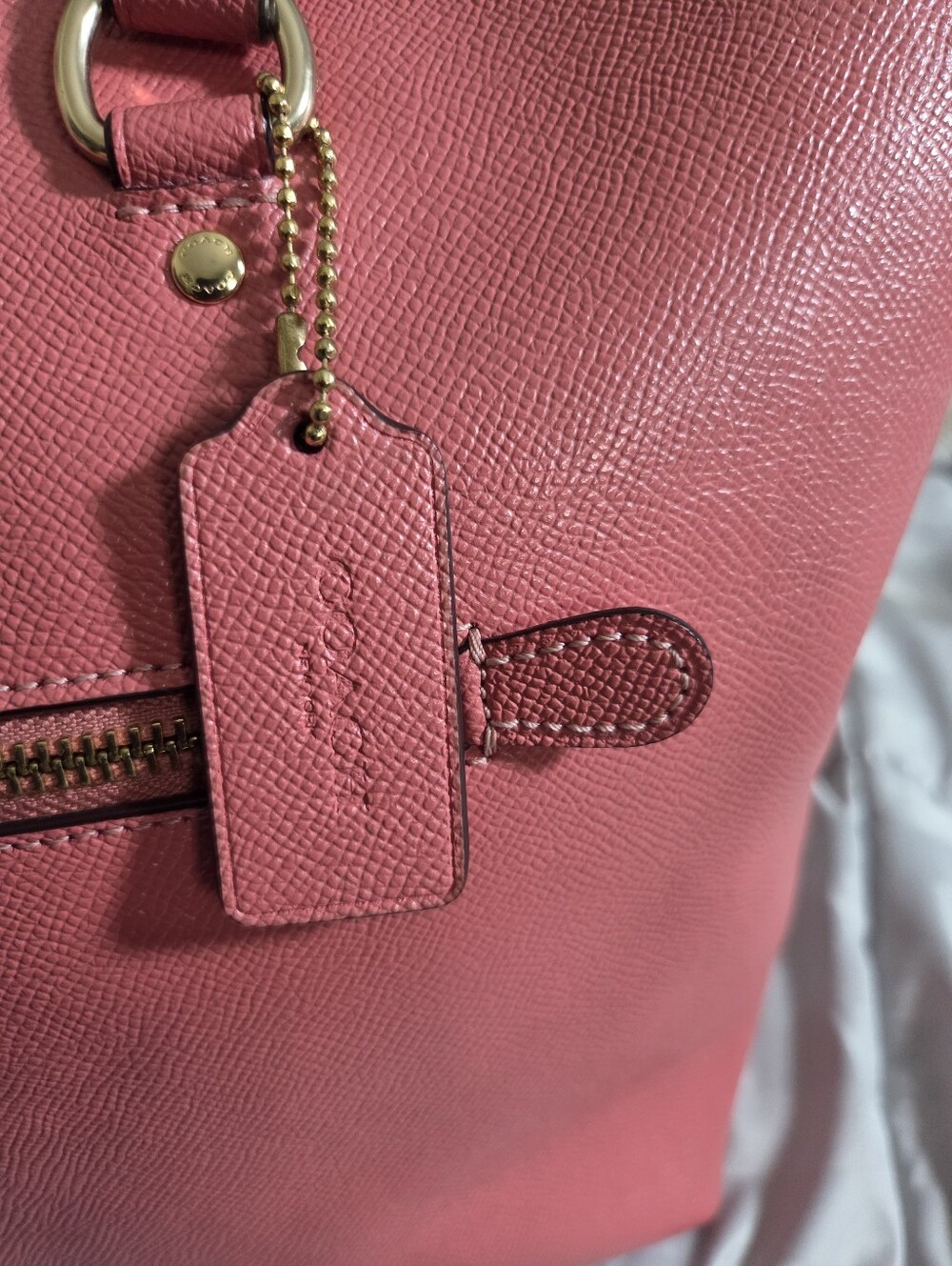 Coach Gallery Tote - Picture 3 of 16